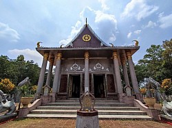 โบราณสถานสระมรกต