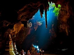 ถ้ำเขาหลวง