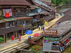 ตลาดสามชุก 100 ปี